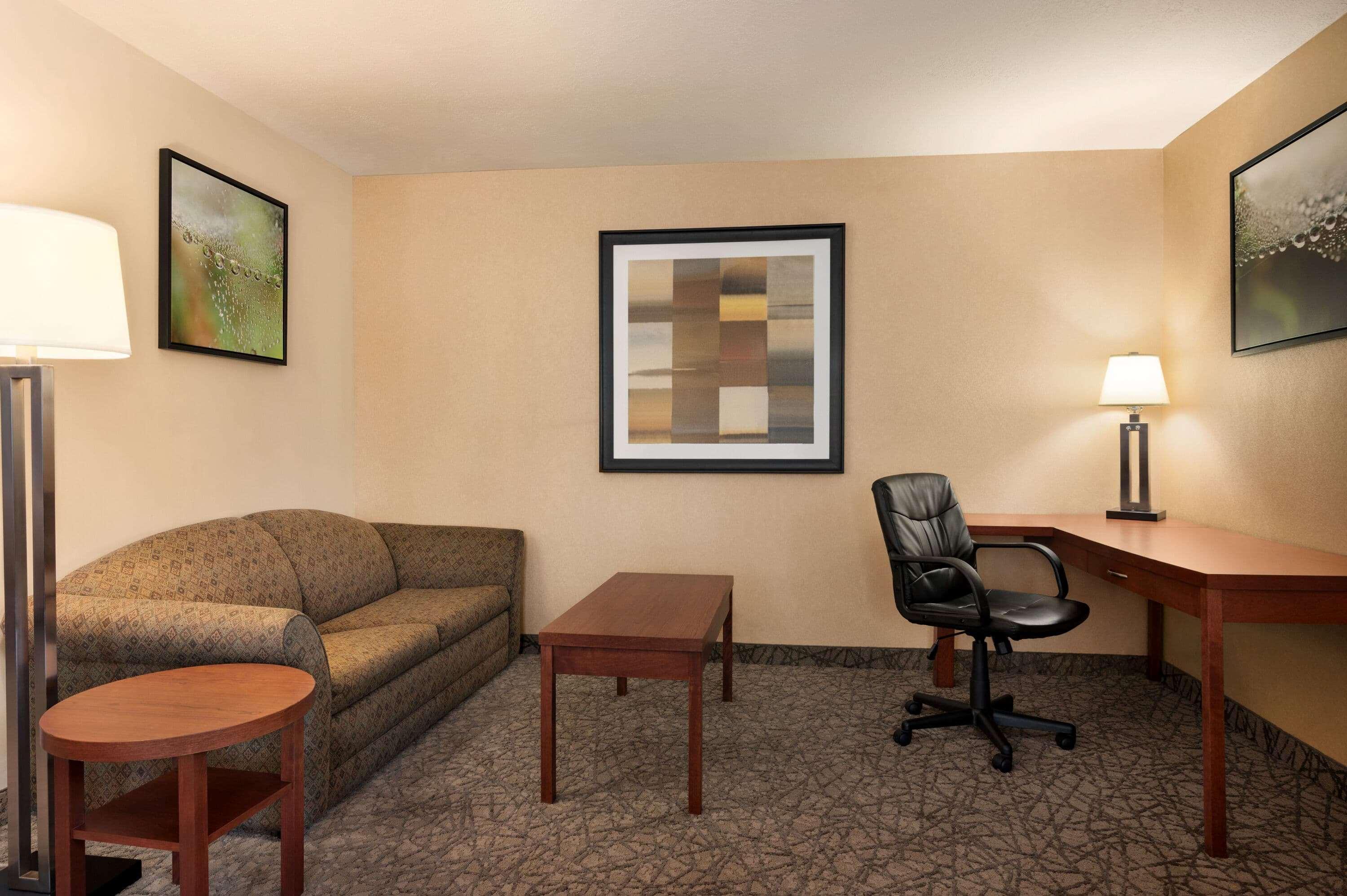 Days Inn By Wyndham Guelph Exterior photo
