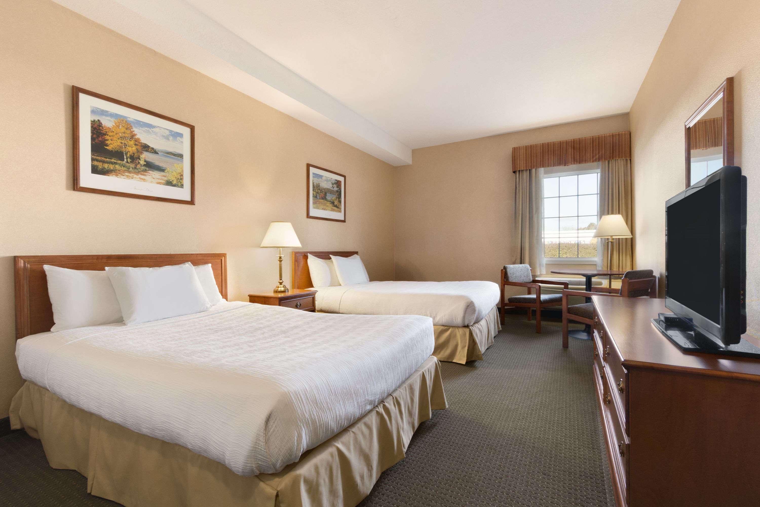 Days Inn By Wyndham Guelph Exterior photo