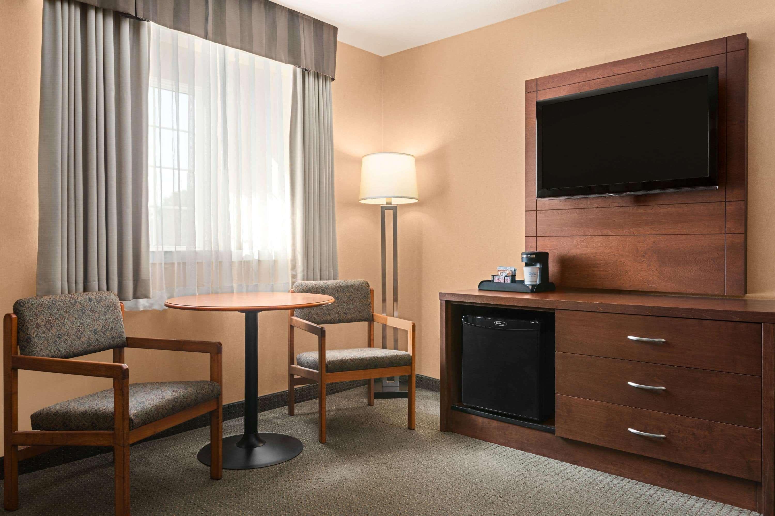 Days Inn By Wyndham Guelph Exterior photo