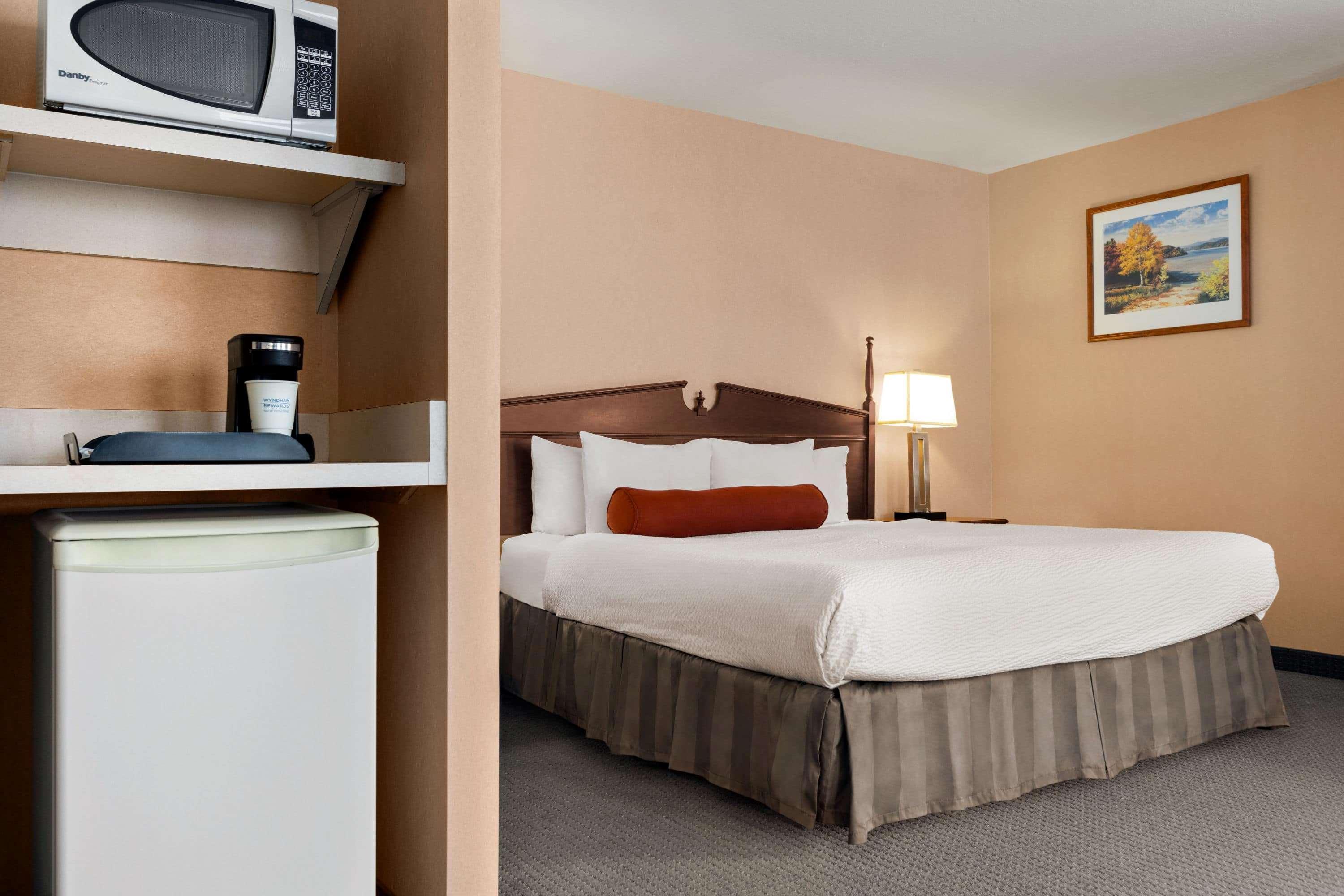 Days Inn By Wyndham Guelph Exterior photo