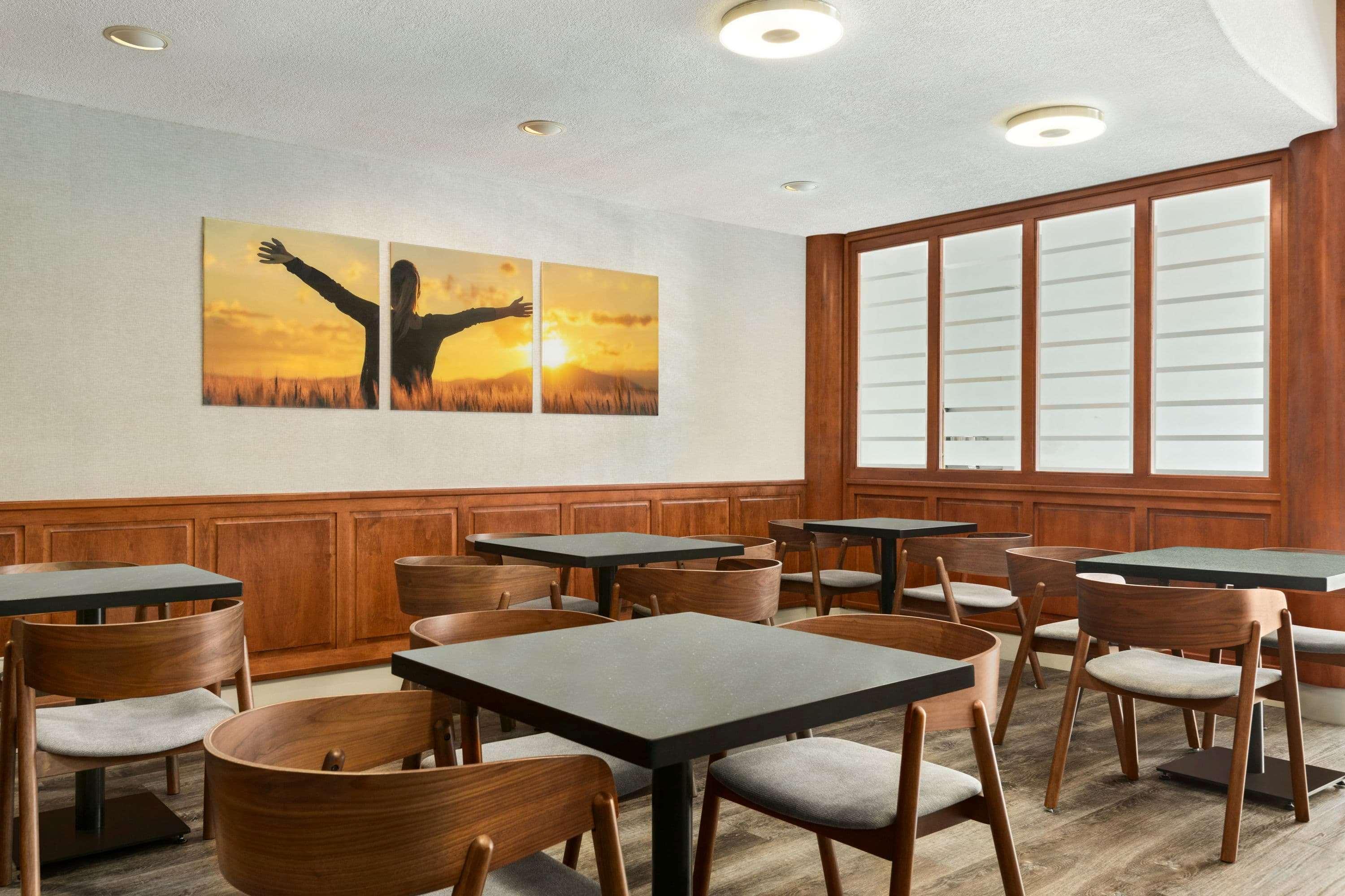 Days Inn By Wyndham Guelph Exterior photo